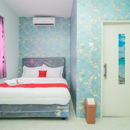 Reddoorz Plus Near Itc Cempaka Mas 2 Cakarta Dış mekan fotoğraf