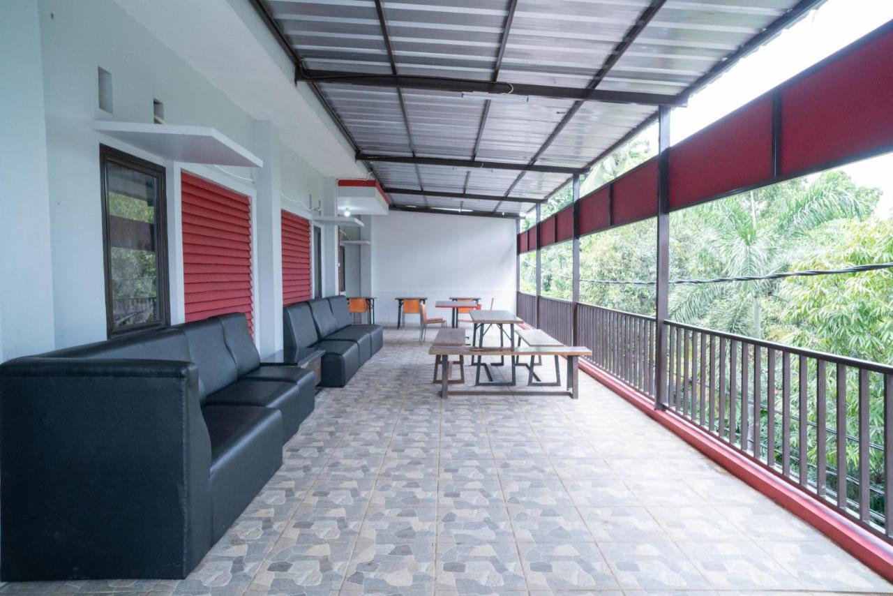 Reddoorz Plus Near Itc Cempaka Mas 2 Cakarta Dış mekan fotoğraf