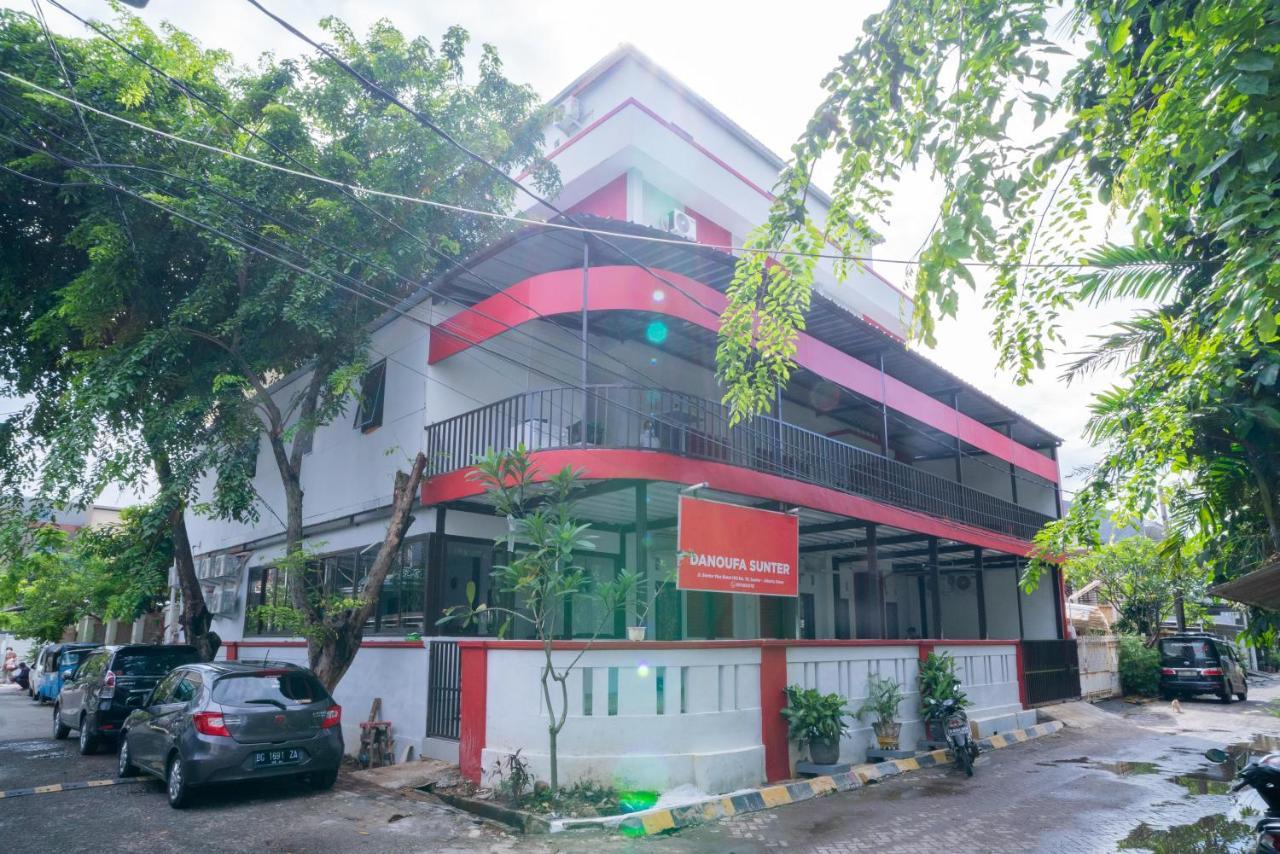 Reddoorz Plus Near Itc Cempaka Mas 2 Cakarta Dış mekan fotoğraf