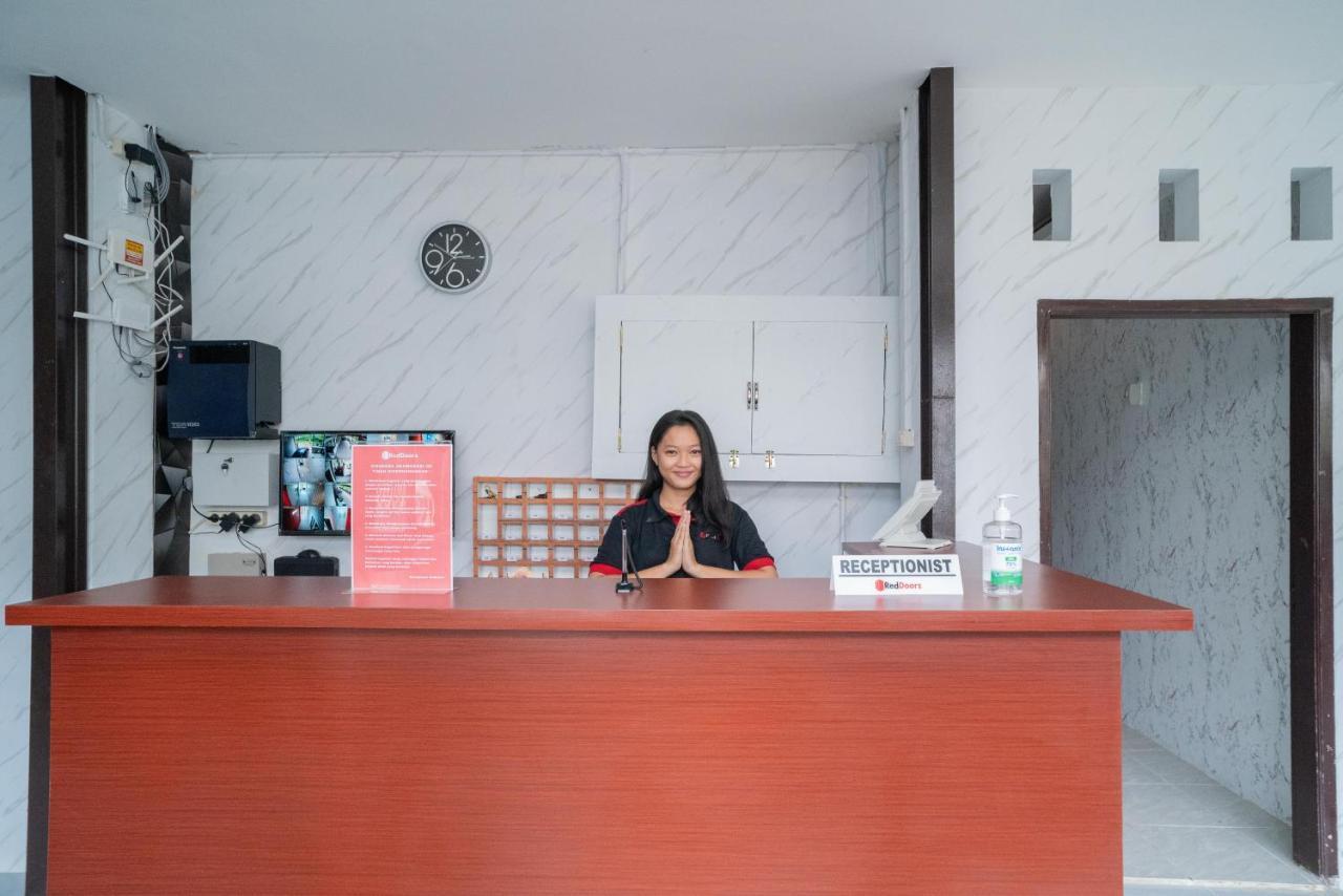 Reddoorz Plus Near Itc Cempaka Mas 2 Cakarta Dış mekan fotoğraf