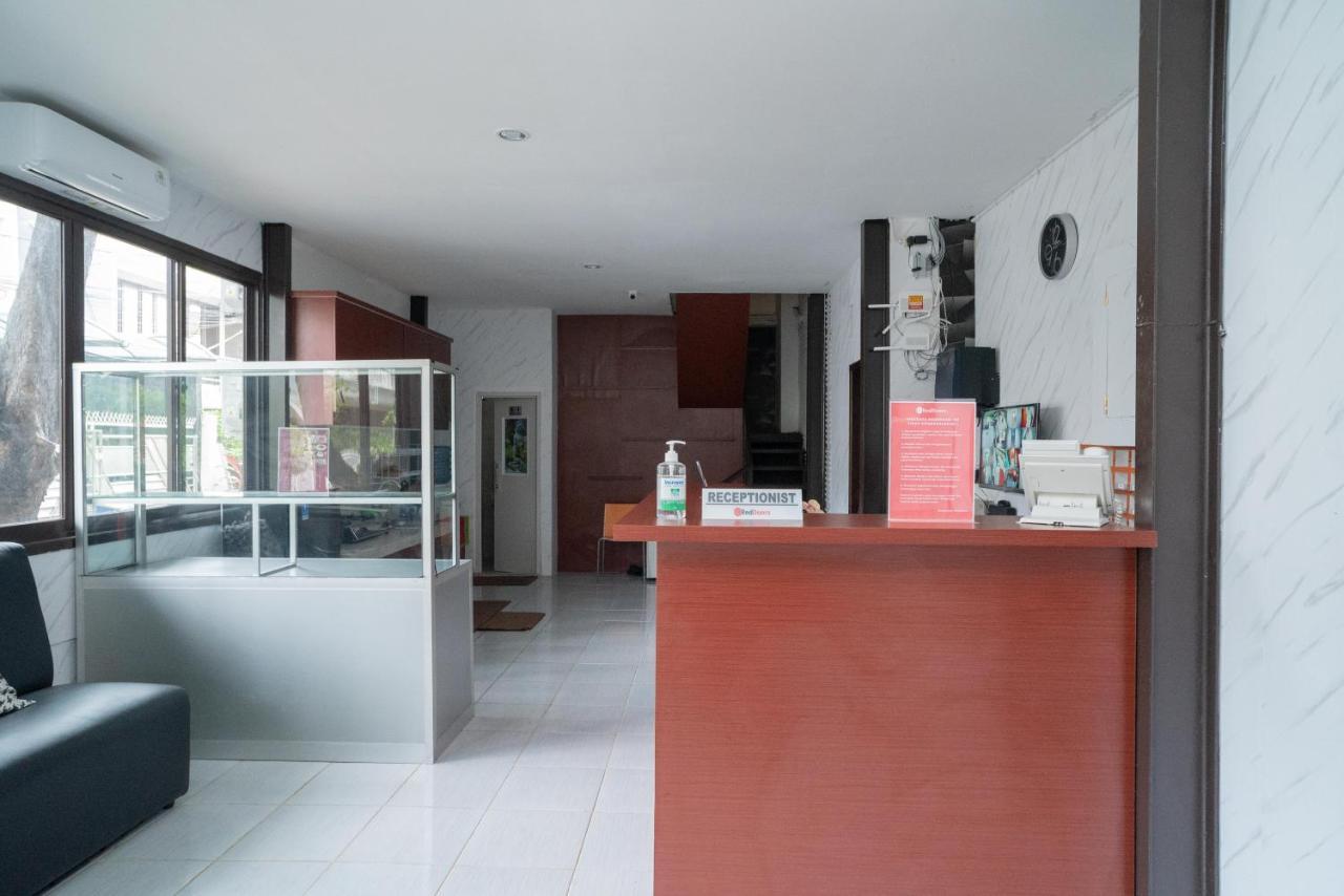 Reddoorz Plus Near Itc Cempaka Mas 2 Cakarta Dış mekan fotoğraf