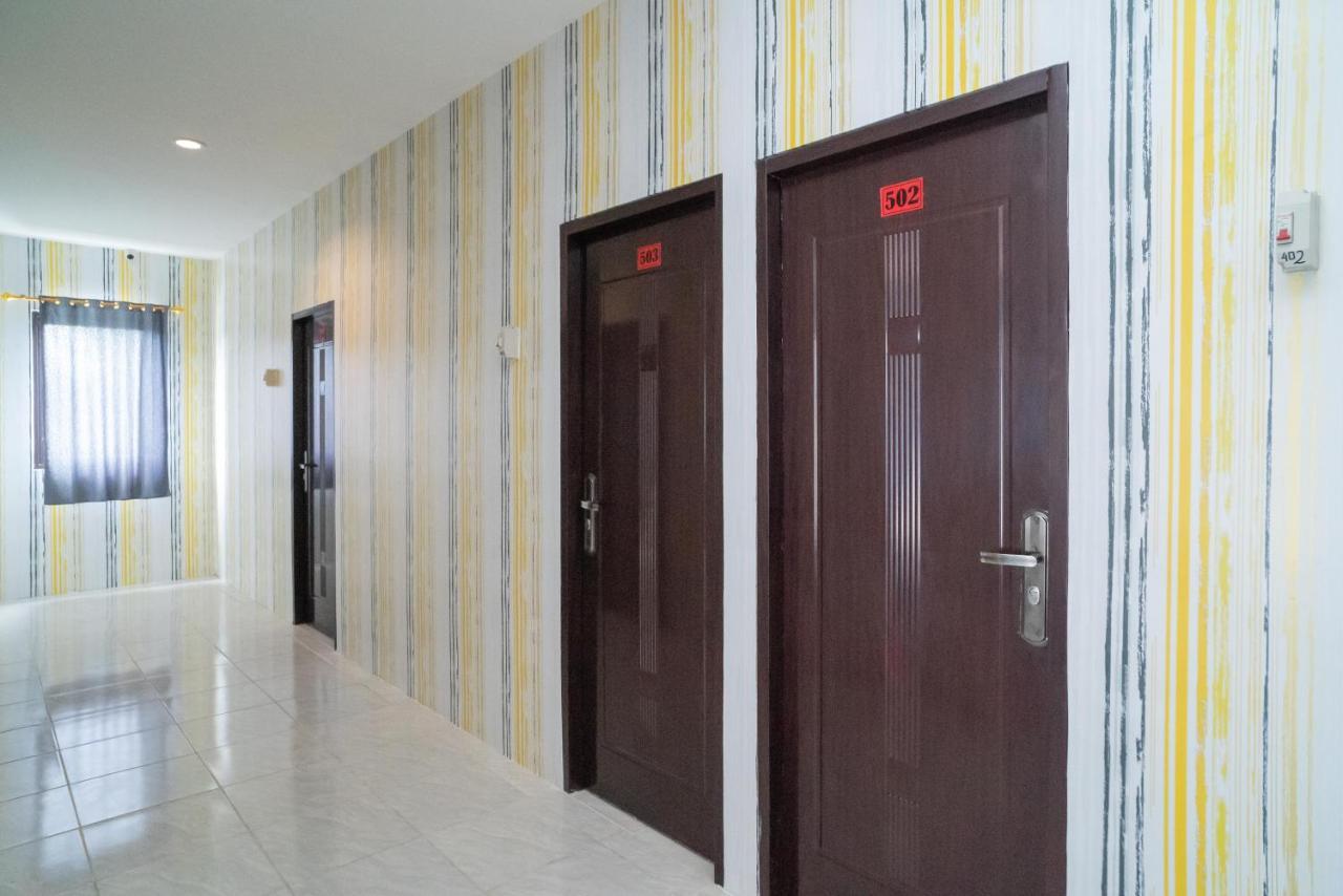 Reddoorz Plus Near Itc Cempaka Mas 2 Cakarta Dış mekan fotoğraf