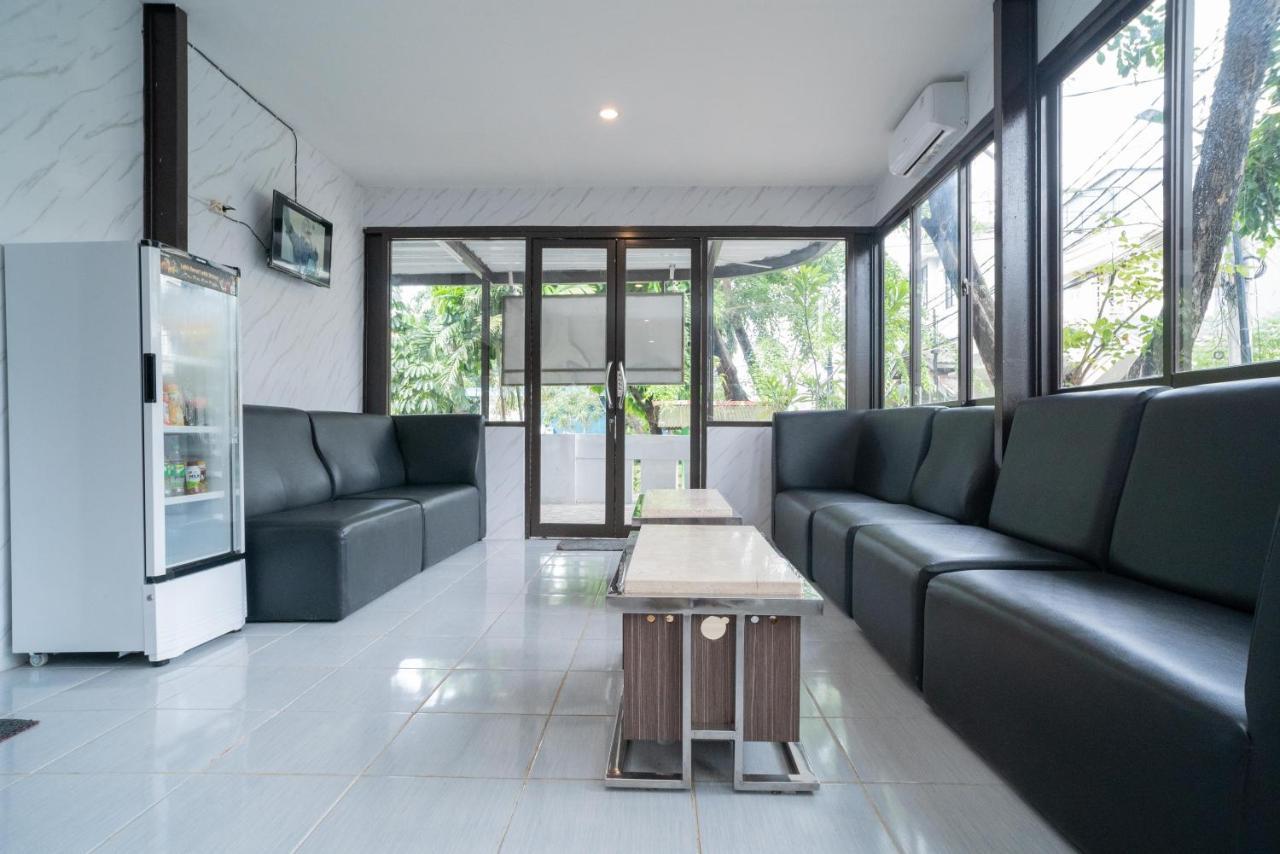 Reddoorz Plus Near Itc Cempaka Mas 2 Cakarta Dış mekan fotoğraf