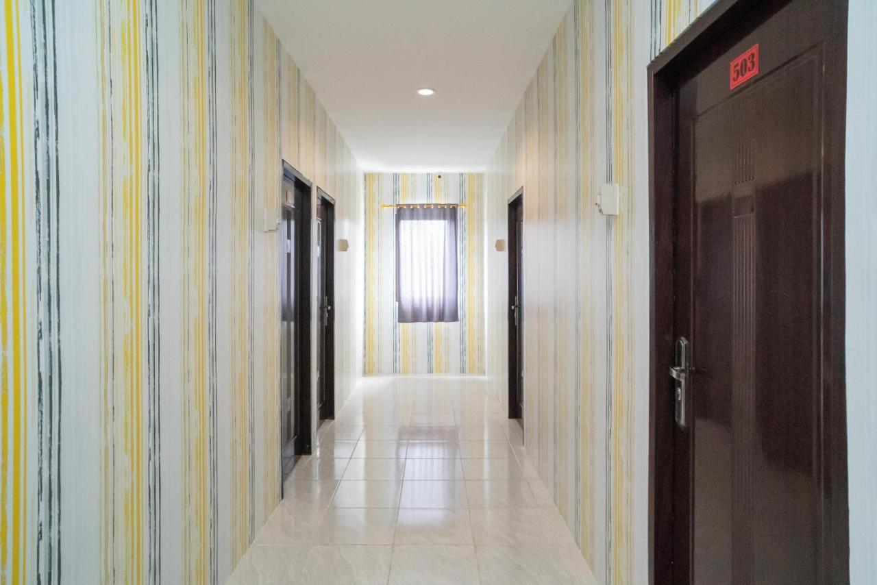 Reddoorz Plus Near Itc Cempaka Mas 2 Cakarta Dış mekan fotoğraf