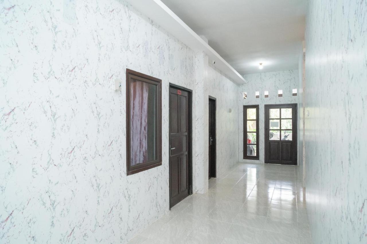 Reddoorz Plus Near Itc Cempaka Mas 2 Cakarta Dış mekan fotoğraf